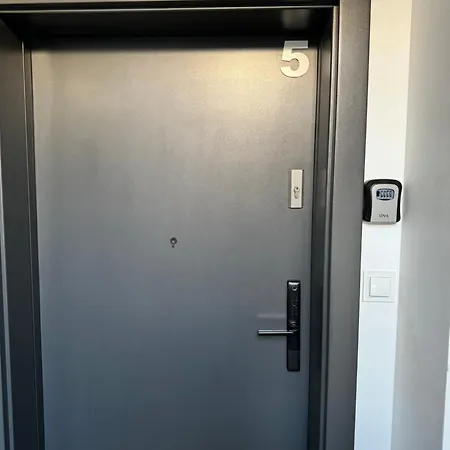 Apartament Komfortowy Z Jedną Sypialnia 60m Kw Lokalizacja Baranowo