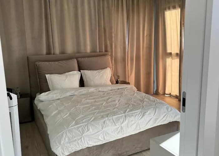 Komfortowy Z Jedna Sypialnia 60m Kw Lokalizacja Baranowo شقة